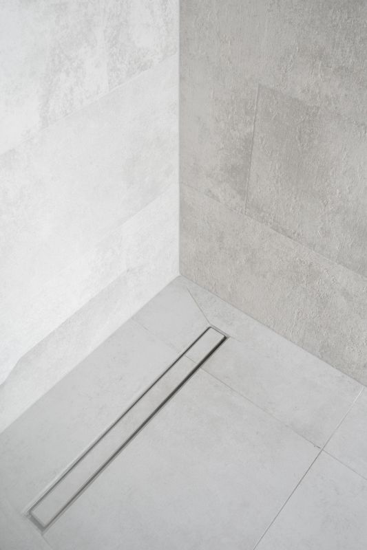 Linear Drain for Sleek Look